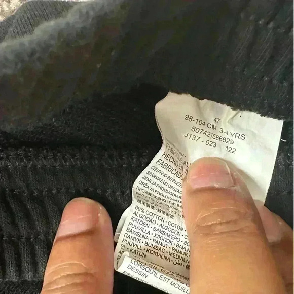 Black and pink Nike shorts. - Picture 2 of 3